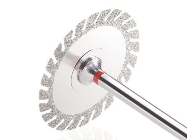 806.104.705.514.220L_B